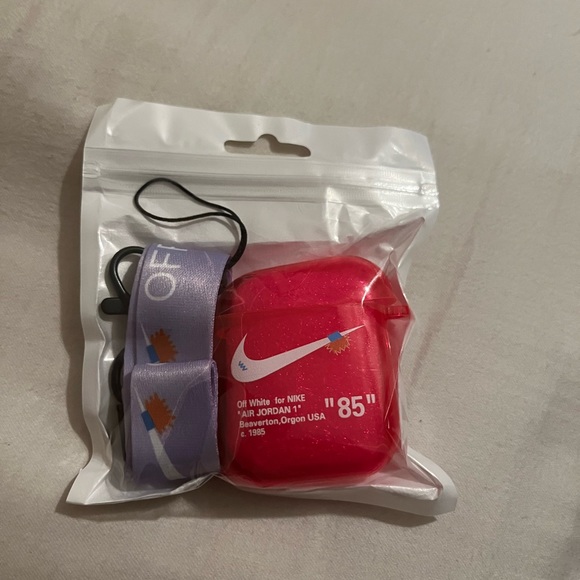 Nike AirPod Cases - Picture 12 of 16